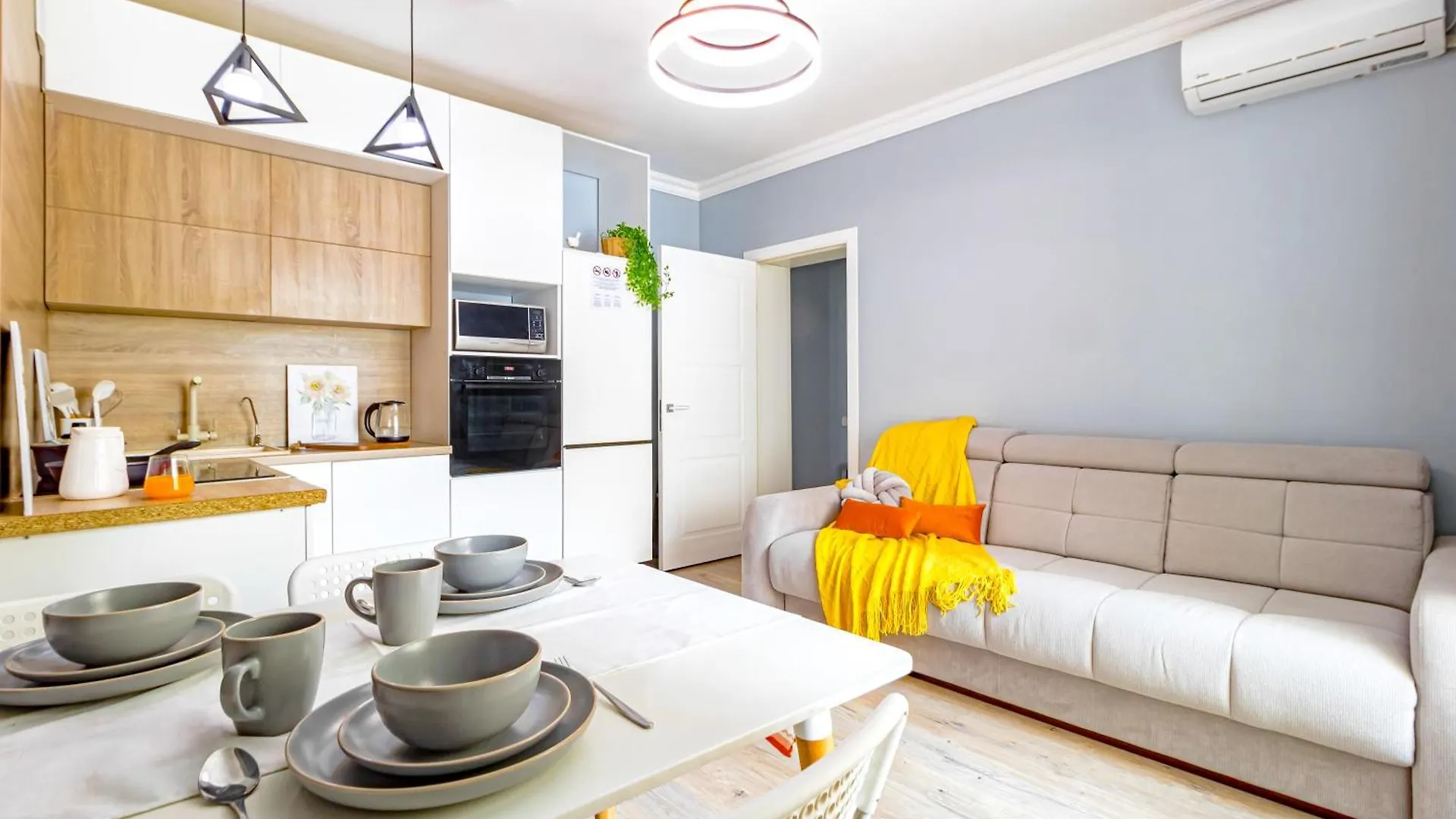 Smart Inn Апартаменты Возле Ботанического Сада, Expo Nur-Sultan  Nur-Sultan (Astana)